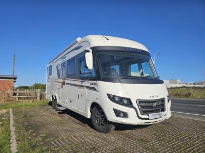 Rapido Distinction i1090, 5000kg, 5berth 5 belt, island bed motorhome for sale