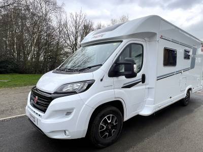 PILOTE P726 ESSENTIEL 4 BERTH 5 BELT END BED MOTORHOME FOR SALE