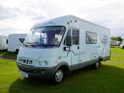 2002 Hymer Starline 640, 4-Berth, 3-Seatbelts, Drop-down Double Bed 