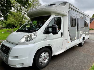 Swift Voyager 680FB Motorhome 2010 French Bed Mid Washroom 4 Berth 4 Seat Belts