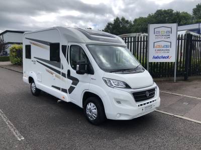 Swift Escape C402 | 2-berth | 4-belts | End Lounge | 3300kg