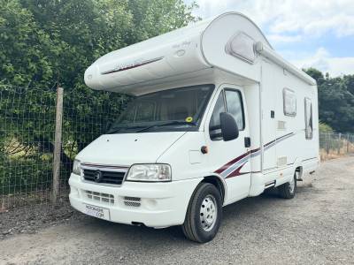 Swift lifestyle 590 rl - 4 berth - 2 belts - end lounge - motorhome for sale 