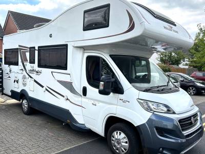 ROLLERTEAM AUTOROLLER 746 AUTOMATIC 6 BERTH U-SHAPE LOUNGE Motorhome for Sale