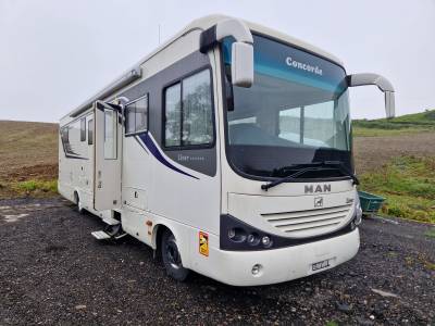 2008 CONCORDE LINER 1090M  6-BERTH - 6 BELT - AUTO - FLAGSHIP MODEL - AMAZING 