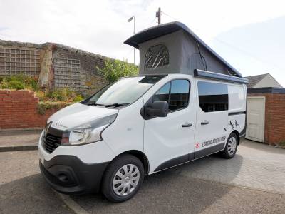 2019 Renault Trafic Pop-top Campervan with 4-Berths and 5-Seatbelts