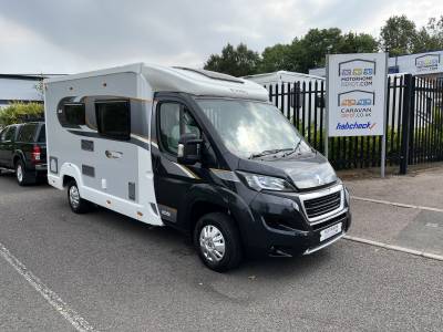 Elddis Dolphin Envy 105 | End Bathroom | 3300kg