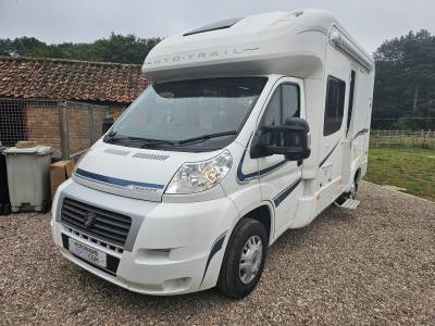 Autotrail Tracker RS,2berth,2belt,3500kg,reversing camera, motorhome for sale