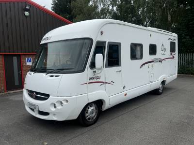 Rapido 9097F 4 Berth A Class Fixed Bed 