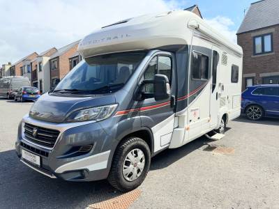 Autotrail Tracker FB - French bed - fixed bed - 4 berth motorhome for sale 