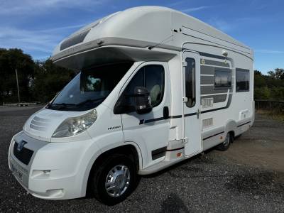 Autosleeper broadway EL ,4bth 2 belt,4 bth,solar panel, inverter ,