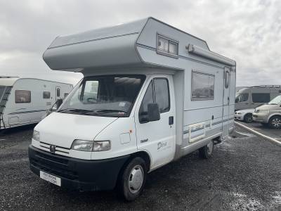 Pilote Debut 30, 1999, 4 Berth, 5 Belts, Rear Kitchen