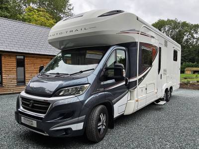 Autotrail Comanche HB - 2019 - Fixed Bed/Garage - FOR SALE