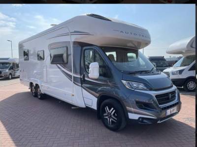 2018 AUTO-TRAIL COMANCHE 4-BERTH - 2-BELT - AUTO - LOW MILES - BIG SPEC - SUPERB