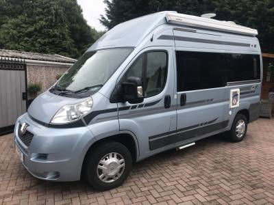 2011 Autosleepers Dorset ES - 2 berth - 4 seatbelts - Washroom - Carplay