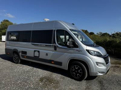 Autotrail V Line 635se automatic 2 berth coachbuilt motorhome for sale