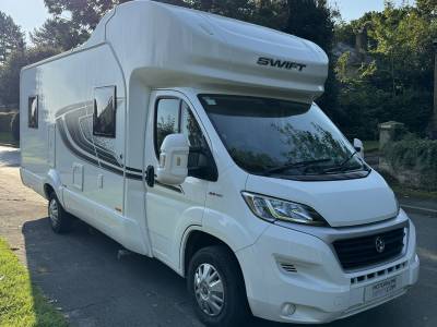 Swift Edge 494 4 berth 4 seatbelts rear fixed island bed