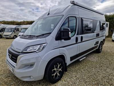 2022 Auto-Trail Expedition 67