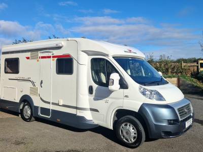 Roller Team Auto Roller 694 2013 4 berth/belts 23k motorhome french bed