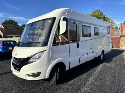 Hymer B680 BMC 4 Berth Fixed Twin Beds Automatic Motorhome For Sale 