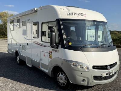 Rapido 891F A class 4 berth 4 belt rear island bed for sale