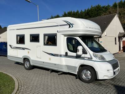 Auto-Trail Cheyenne 740 SE 2009 4 Berth 2 Belt Motorhome For Sale 