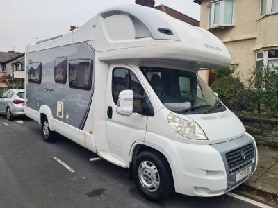 Swift Voyager 695 EL