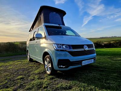 VW Transporter 2021 pop top camper 4 berth/belts 23.5k T28 REDLINE Conversions