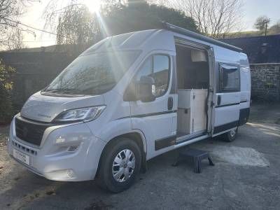 Auto-Trail Experdition 68, 2023, 2 Berth, 4 Belts, 10902 Miles