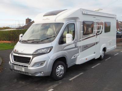 Elddis Majestic 185, 4 Berth/4 Belt, Fixed beds, Low Mileage