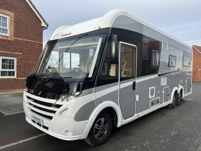 Dethleff Grand i7820-2 Alpha, 4 belts, twin double bed, motorhome for sale