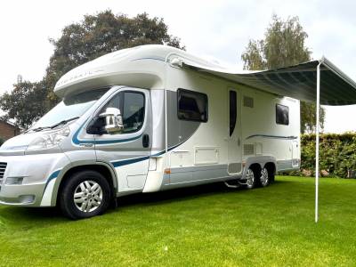 AUTOTRAIL COMANCHE FRONTIER AUTOMATIC 4 BERTH ISLAND BED Motorhome for Sale