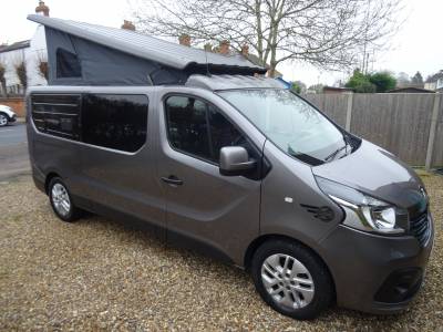 Renault Trafic Sport 2017 Pop Top 4 Berth LWB Rib Beds Camper Van For Sale