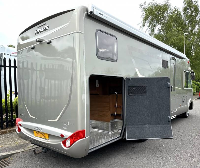 HYMER STARLINE B680 A-CLASS 4 BERTH END BEDROOM GARAGE Motorhome For Sale