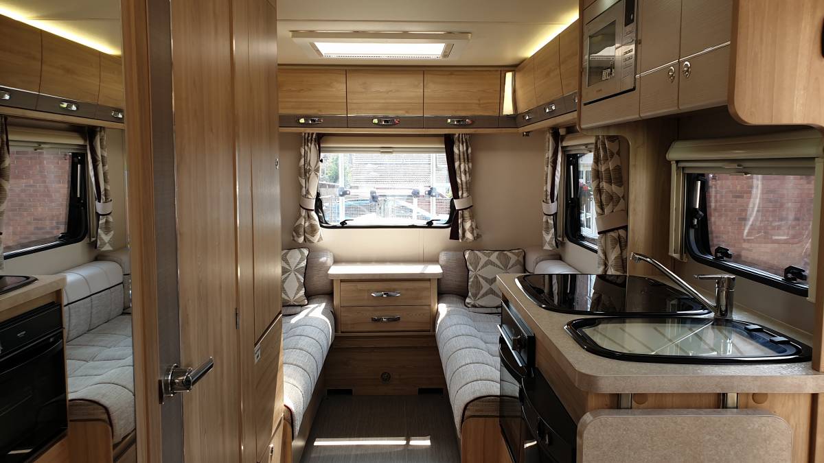 Elddis Prestige 120