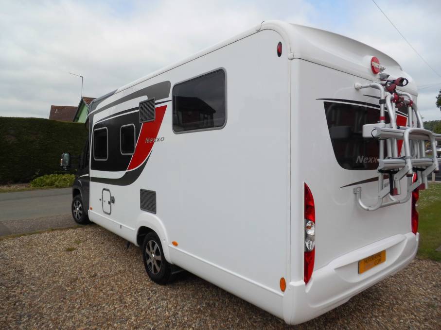 BURSTNER NEXXO T690 SOVEREIGN 3 BERTH LOW MILEAGE