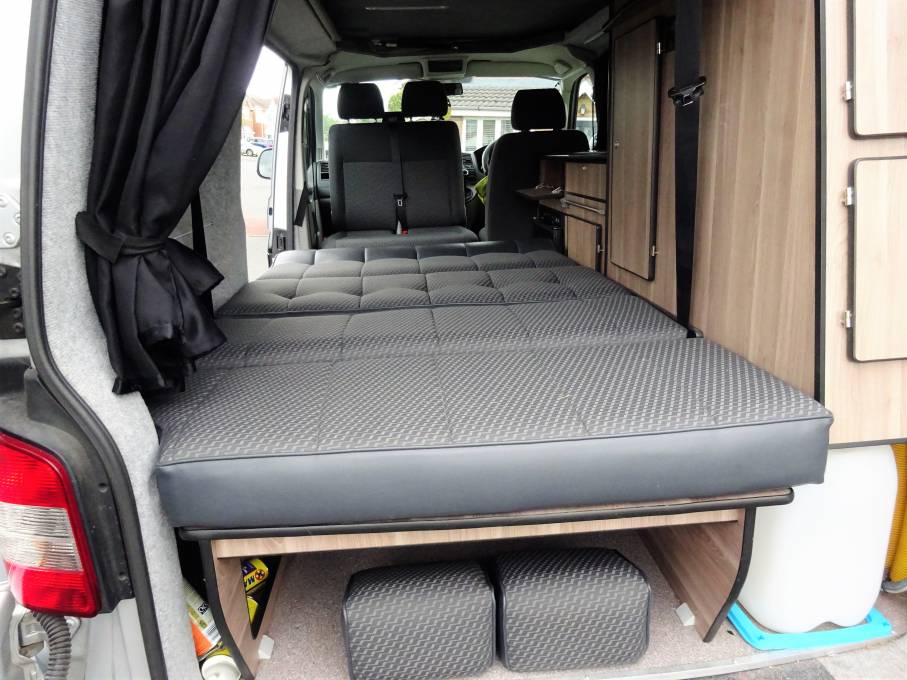 2011 VW T5 Leisure drive - Lifestyle - campervan conversion - 2 berth ...