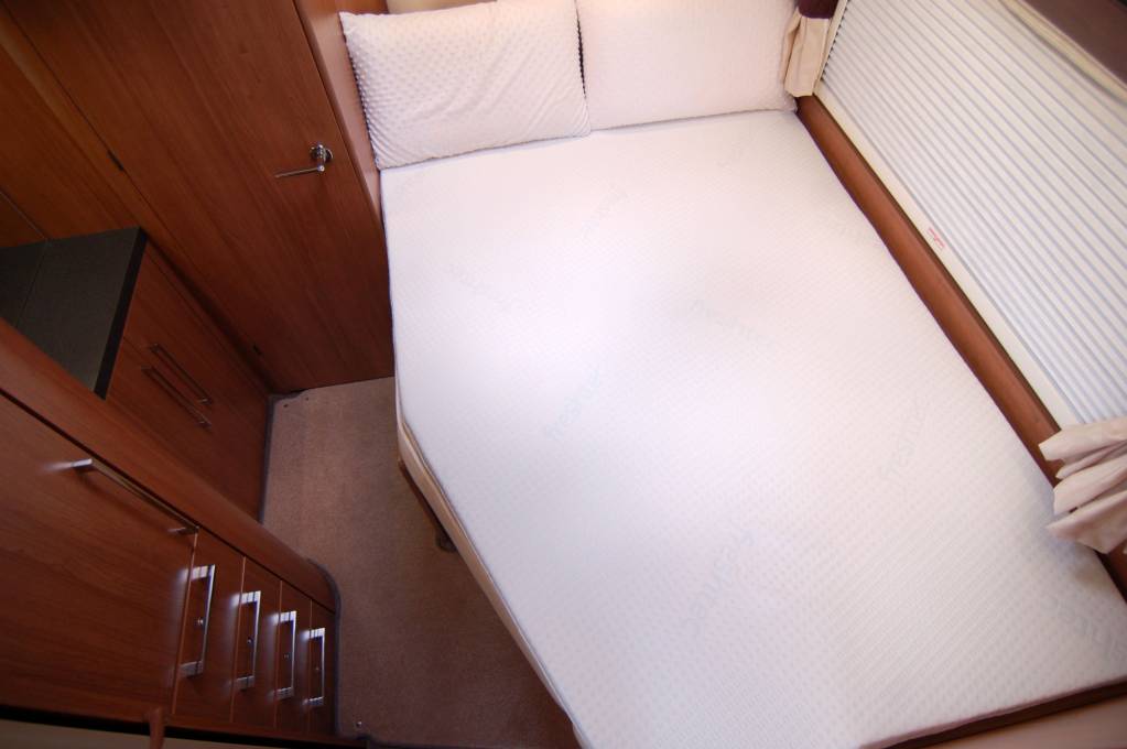 2013 AutoTrail Frontier Dakota low-line fixed bed motorhome