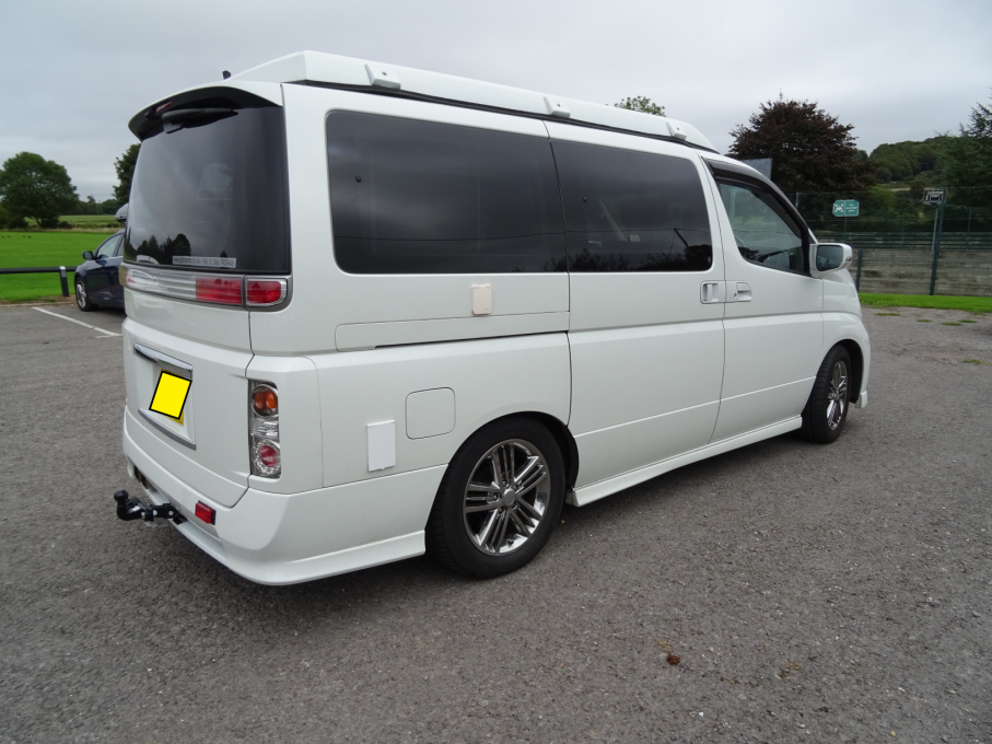 Nissan Elgrand Camper Van - 5 Seats - 2 Berth - Pop Top