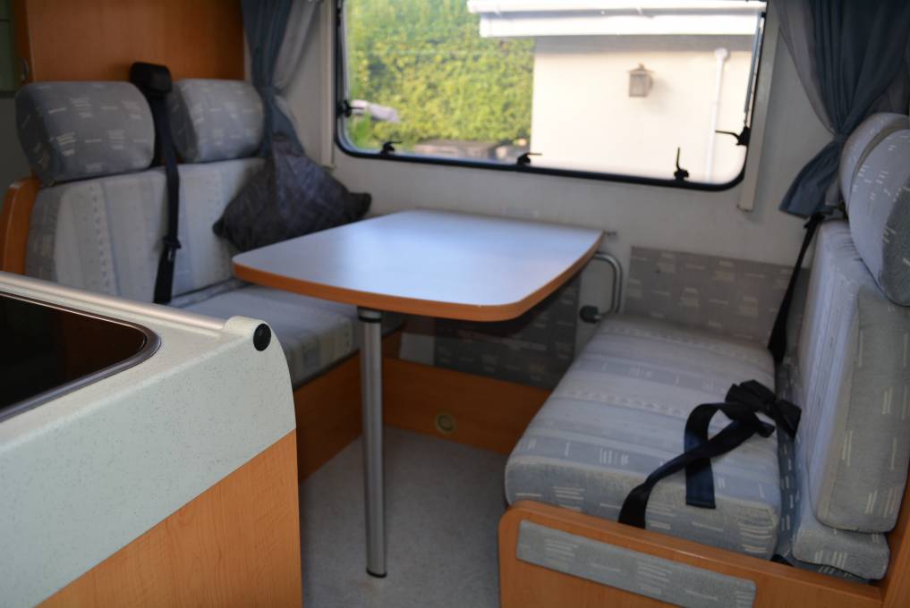 2002 Hymer c644