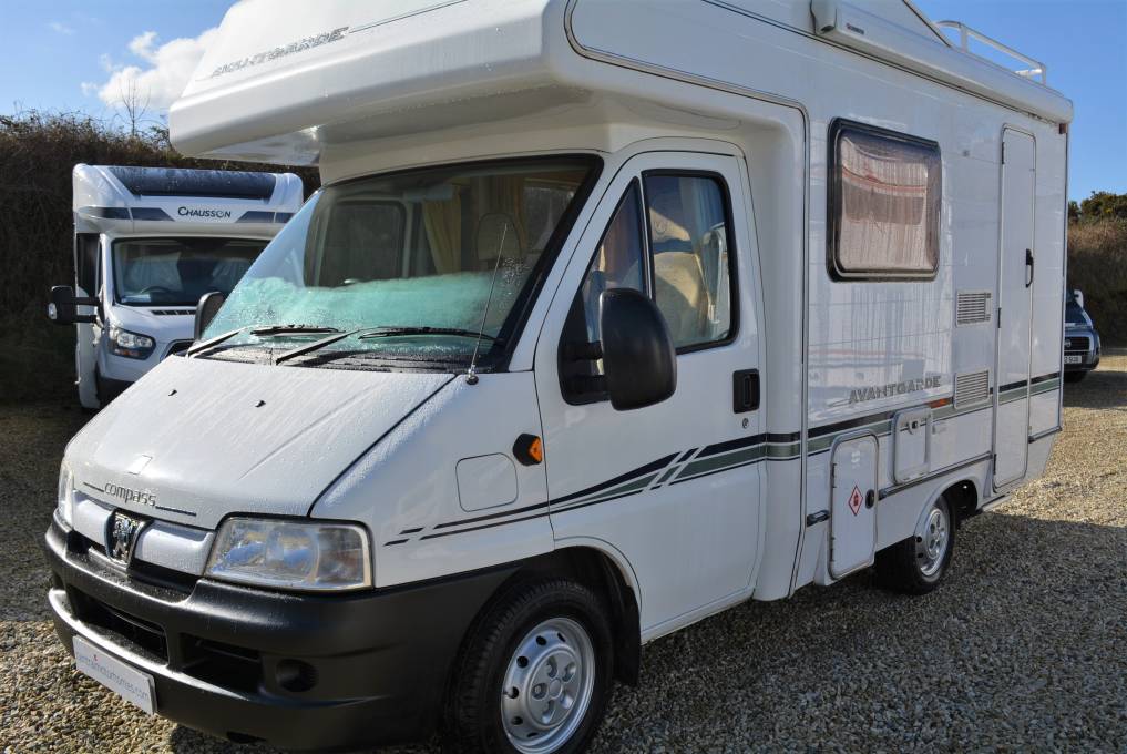 2004 Compass Avantgarde 100 Motorhome For Sale