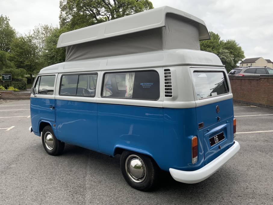 Volkswagen T2 Bay Window 4 Berth Danbury Rio Campervan with Power Steering