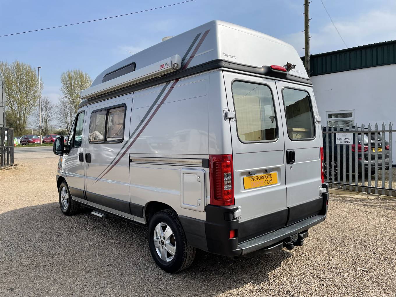 Auto-Sleeper Dorset 2004 2 Berth 3 Belt End Kitchen Motorhome For Sale